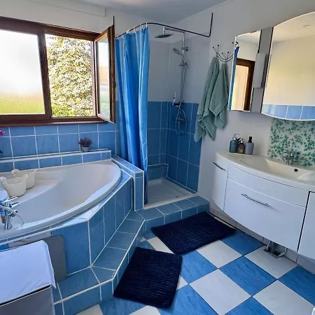 Maison Familiale, Authentique, Confort Et Calme